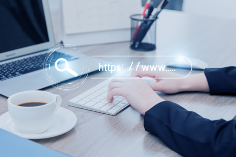 拉薩旅游網(wǎng)站制作、旅游行業(yè)網(wǎng)站建設(shè)有哪些好的解決方案？